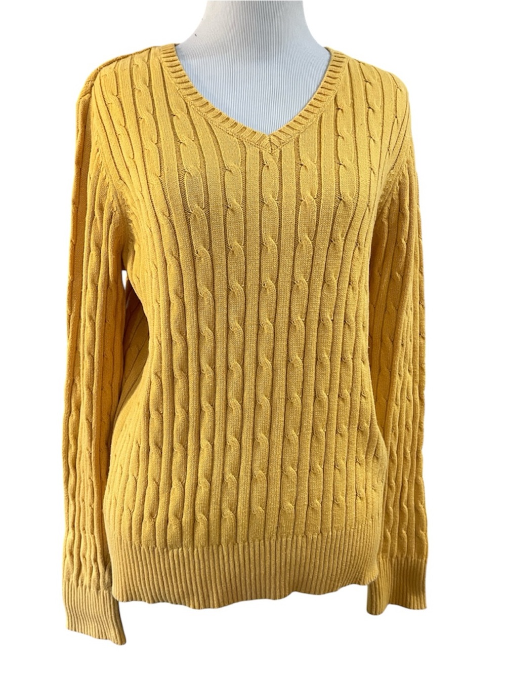 ST. JOHN’S BAY CLASSIC CABLE KNIT V NECK SWEATER SUNFLOWER GOLD SIZE LARGE